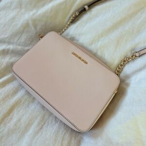 Light Pink Michael Kors Jet Set Leather Crossbody Bag